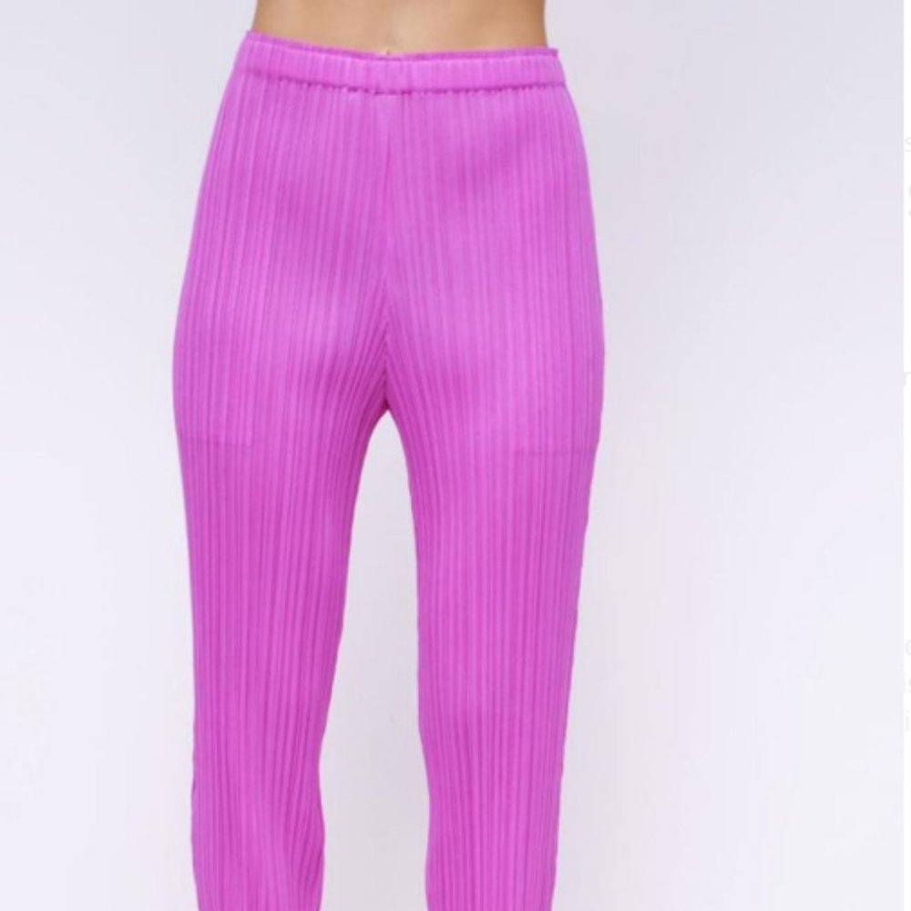 ISO: PLEATS PLEASE ISSEY MIYAKE Fuschia Pants 1/2